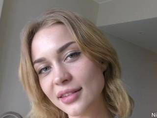 Смотреть порно русская девушка сосет