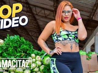 Ебут страпоном фото